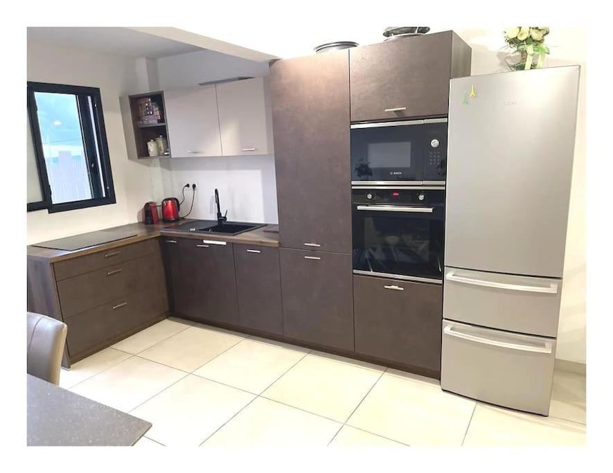 Le 136 Belle Vue Apartment Le Gosier  Bagian luar foto
