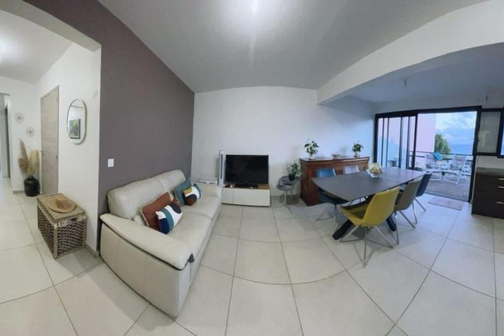 Le 136 Belle Vue Apartment Le Gosier  Bagian luar foto